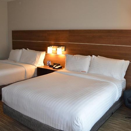 Holiday Inn Express & Suites - Charlotte Ne - University Area By Ihg מראה חיצוני תמונה