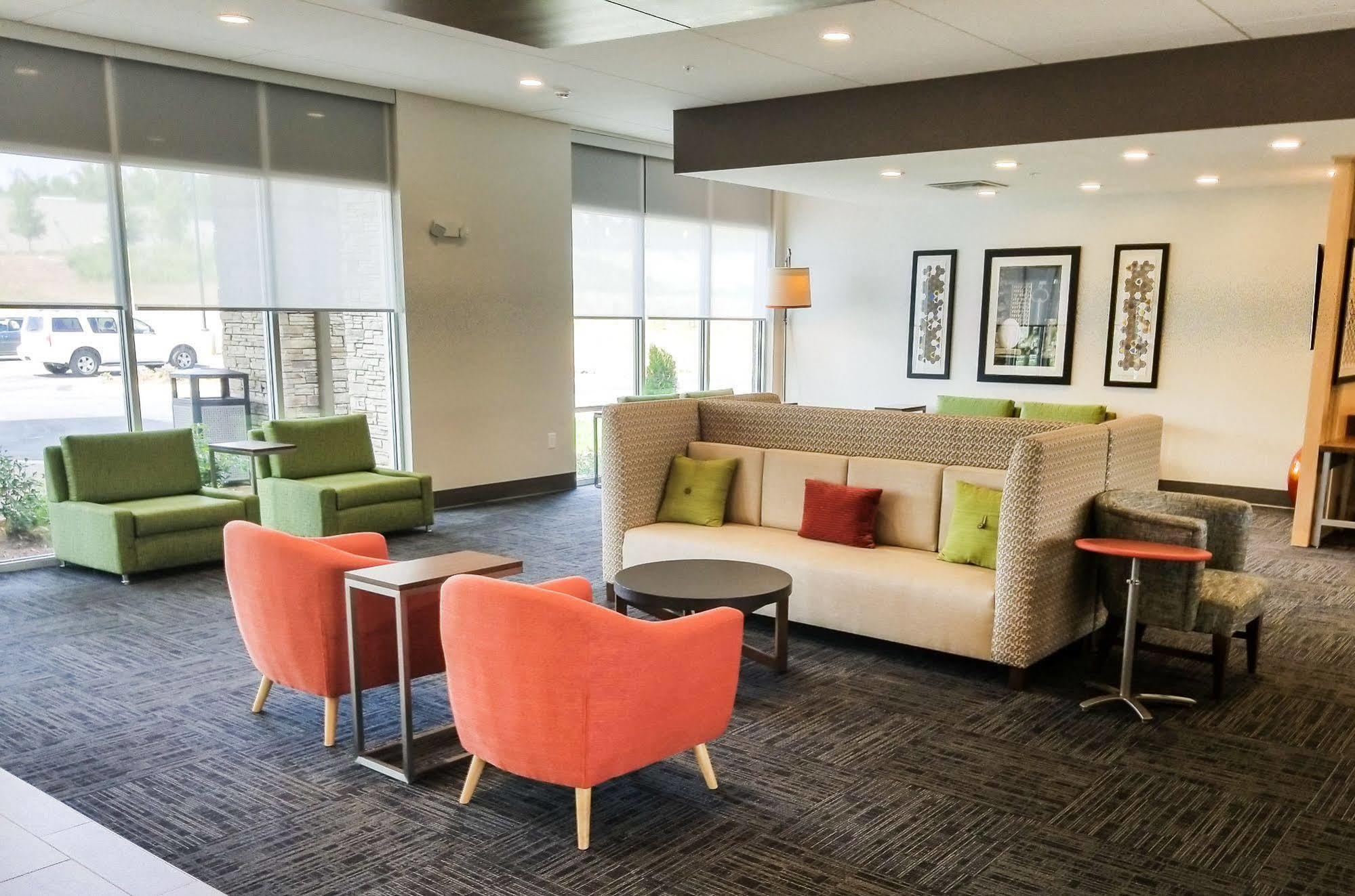 Holiday Inn Express & Suites - Charlotte Ne - University Area By Ihg מראה חיצוני תמונה
