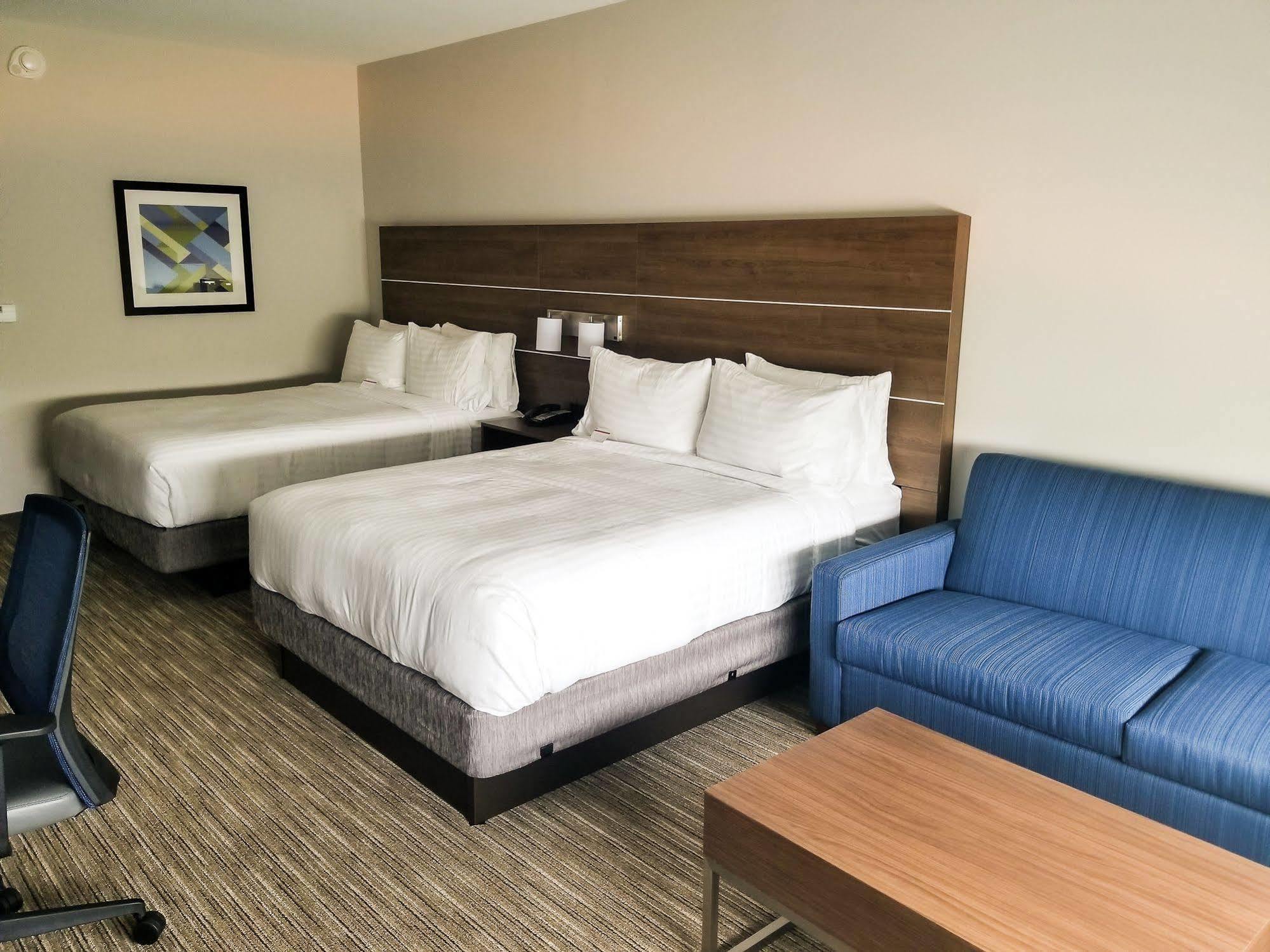 Holiday Inn Express & Suites - Charlotte Ne - University Area By Ihg מראה חיצוני תמונה