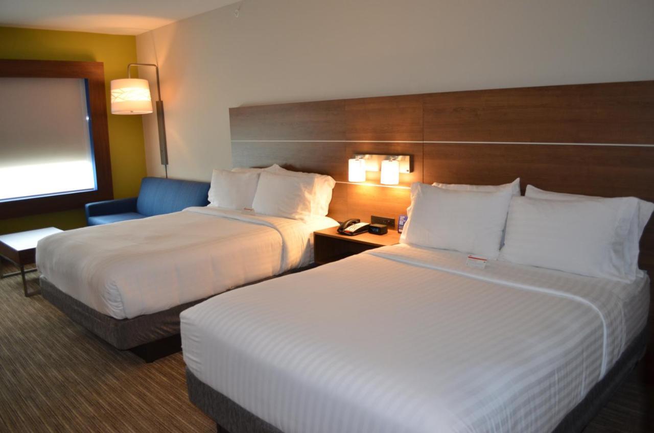 Holiday Inn Express & Suites - Charlotte Ne - University Area By Ihg מראה חיצוני תמונה