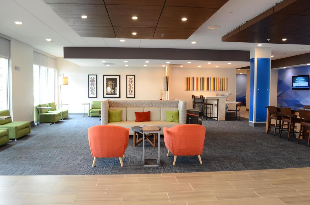 Holiday Inn Express & Suites - Charlotte Ne - University Area By Ihg מראה חיצוני תמונה