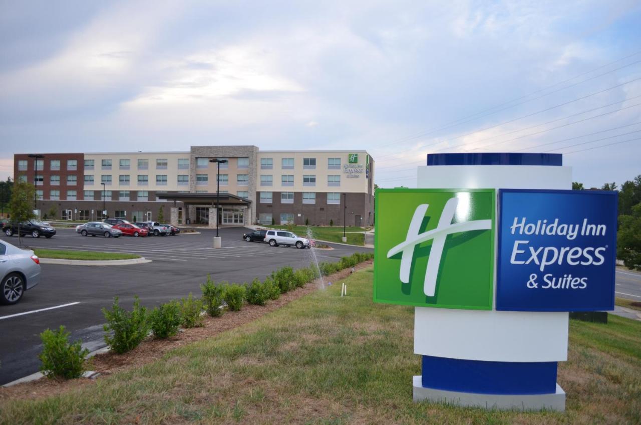 Holiday Inn Express & Suites - Charlotte Ne - University Area By Ihg מראה חיצוני תמונה